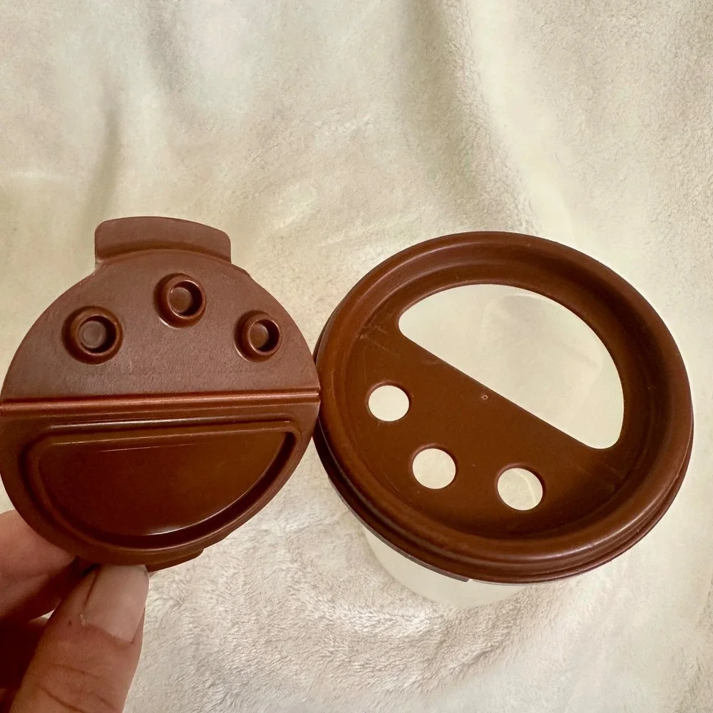 Vintage Tupperware‎ Modular Mates Round 1606 Brown Flip Lid 15oz USA